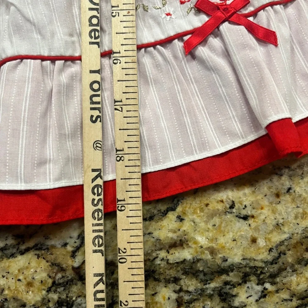 Mayfair Vintage‎ Girls Dress 4T Red White Floral Embroidered Ruffle Holiday